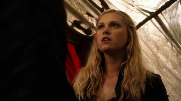 The 100 Captures Murphys Law Season One Episode Four-1108
