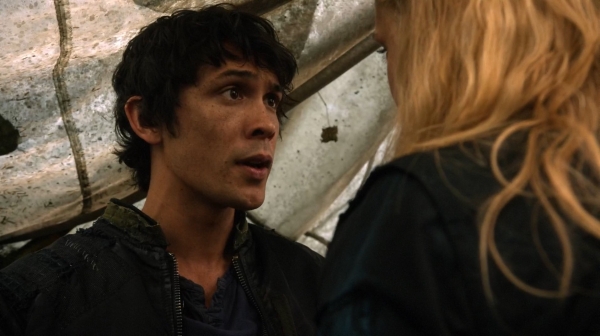 The 100 Captures Murphys Law Season One Episode Four-1097
