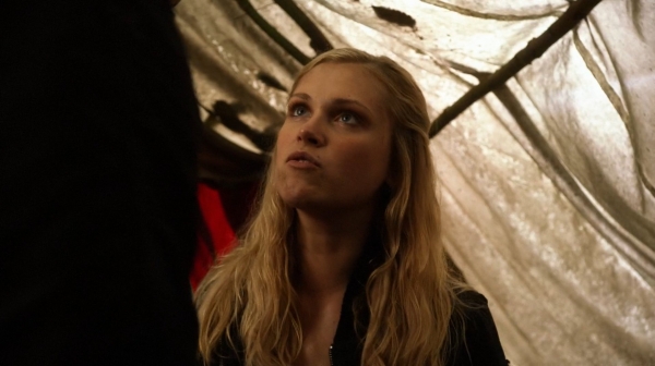 The 100 Captures Murphys Law Season One Episode Four-1093
