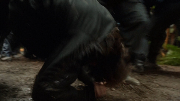 The 100 Captures Murphys Law Season One Episode Four-1029
