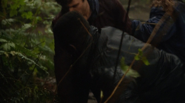 The 100 Captures Murphys Law Season One Episode Four-1014
