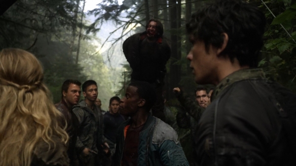 The 100 Captures Murphys Law Season One Episode Four-1002
