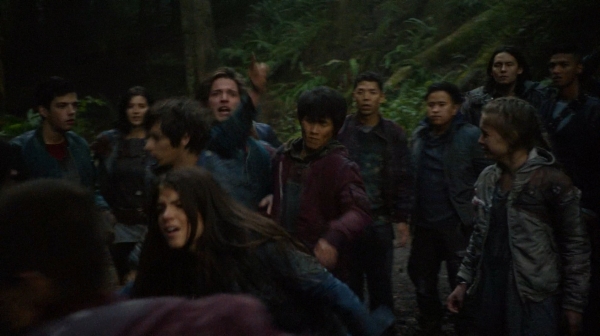 The 100 Captures Murphys Law Season One Episode Four-978
