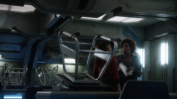 The 100 Captures Murphys Law Season One Episode Four-941
