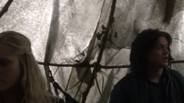 The 100 Captures Murphys Law Season One Episode Four-881
