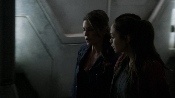 The 100 Captures Murphys Law Season One Episode Four-806
