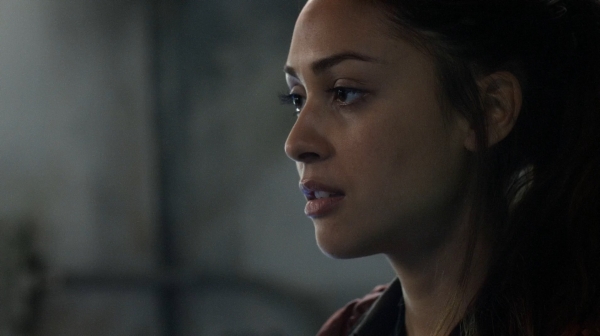 The 100 Captures Murphys Law Season One Episode Four-801
