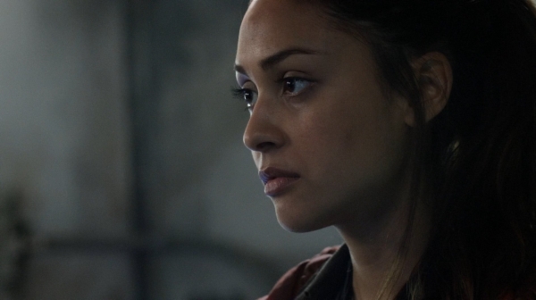 The 100 Captures Murphys Law Season One Episode Four-797
