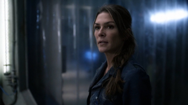 The 100 Captures Murphys Law Season One Episode Four-789
