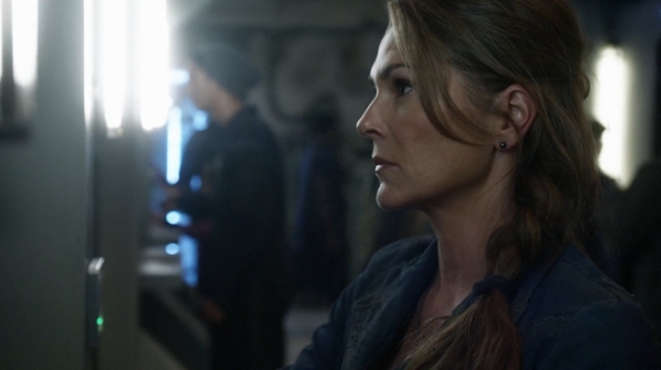 The 100 Captures Murphys Law Season One Episode Four-775
