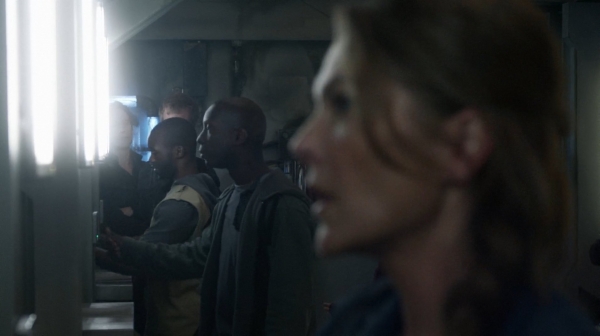The 100 Captures Murphys Law Season One Episode Four-769
