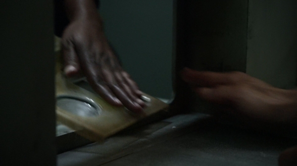 The 100 Captures Murphys Law Season One Episode Four-765
