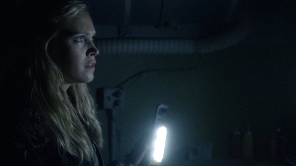 The 100 Captures Murphys Law Season One Episode Four-702
