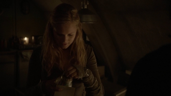 The 100 Captures Murphys Law Season One Episode Four-681
