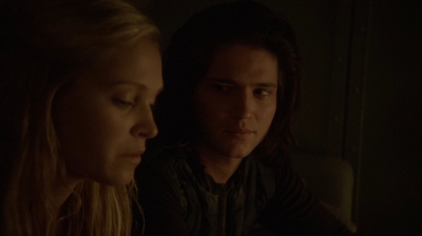 The 100 Captures Murphys Law Season One Episode Four-652

