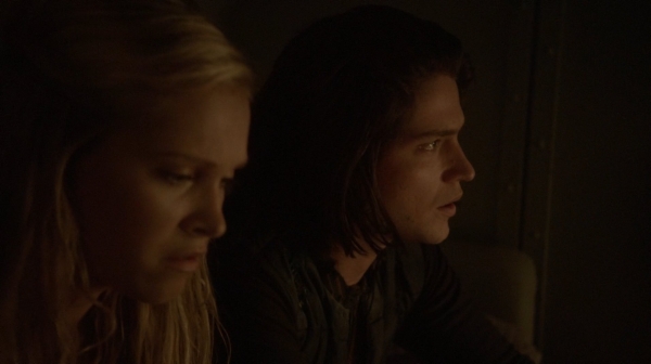 The 100 Captures Murphys Law Season One Episode Four-633
