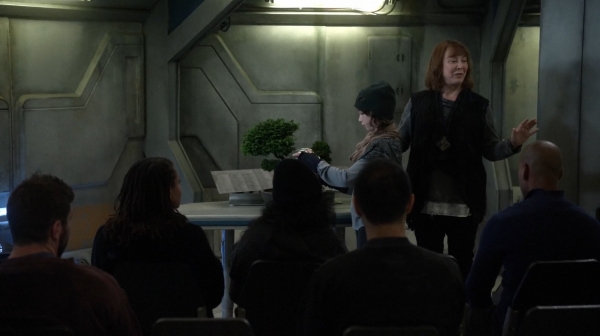 The 100 Captures Murphys Law Season One Episode Four-529
