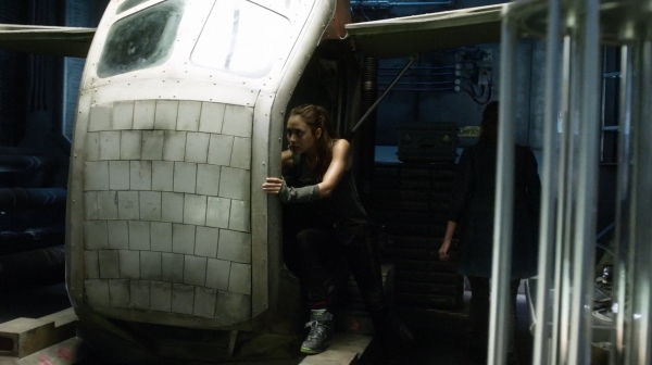 The 100 Captures Murphys Law Season One Episode Four-448
