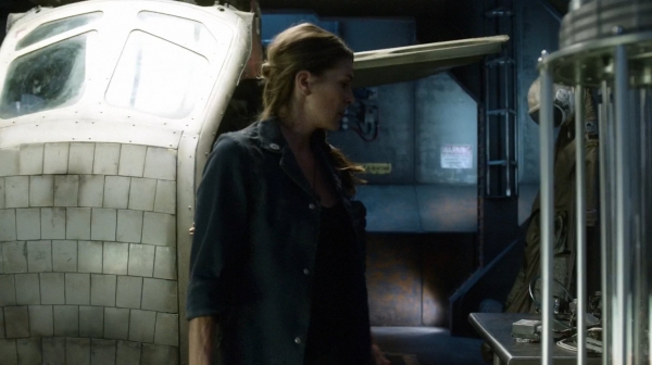 The 100 Captures Murphys Law Season One Episode Four-444
