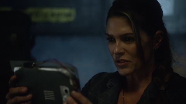 The 100 Captures Murphys Law Season One Episode Four-436
