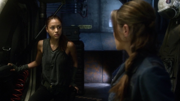 The 100 Captures Murphys Law Season One Episode Four-421
