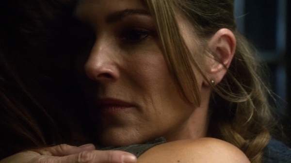 The 100 Captures Murphys Law Season One Episode Four-400
