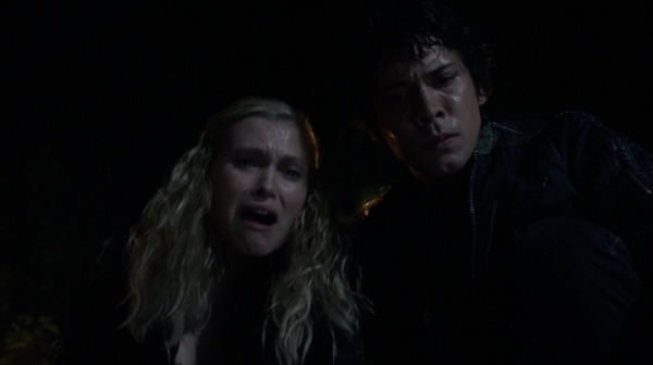 The 100 Captures Murphys Law Season One Episode Four-330
