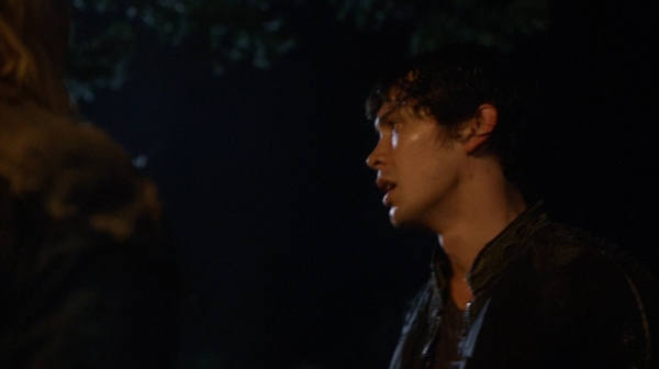The 100 Captures Murphys Law Season One Episode Four-306
