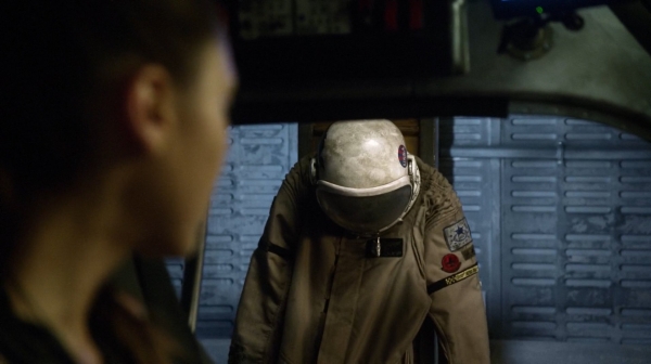 The 100 Captures Murphys Law Season One Episode Four-233
