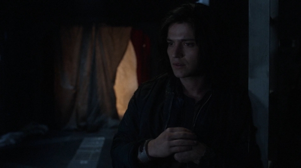 The 100 Captures Murphys Law Season One Episode Four-114
