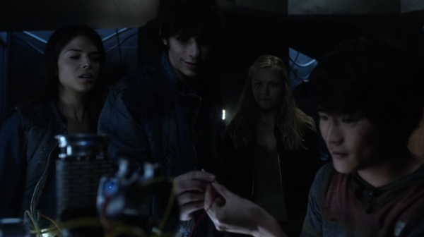 The 100 Captures Murphys Law Season One Episode Four-108
