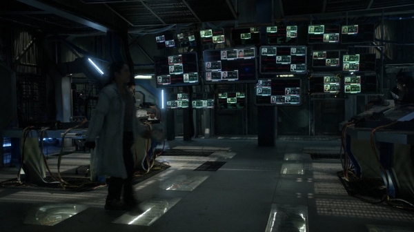 The 100 Captures Murphys Law Season One Episode Four-104
