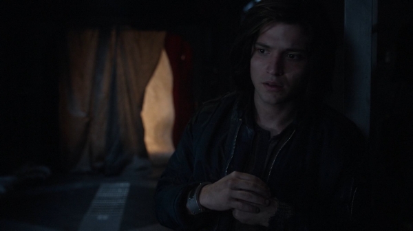 The 100 Captures Murphys Law Season One Episode Four-100
