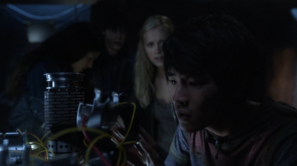 The 100 Captures Murphys Law Season One Episode Four-84
