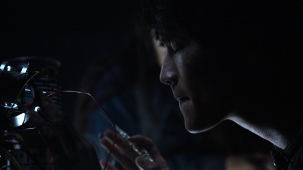 The 100 Captures Murphys Law Season One Episode Four-82
