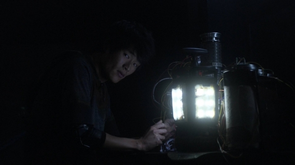 The 100 Captures Murphys Law Season One Episode Four-33
