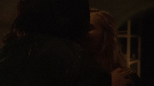 The 100 Captures Murphys Law Season One Episode Four-21

