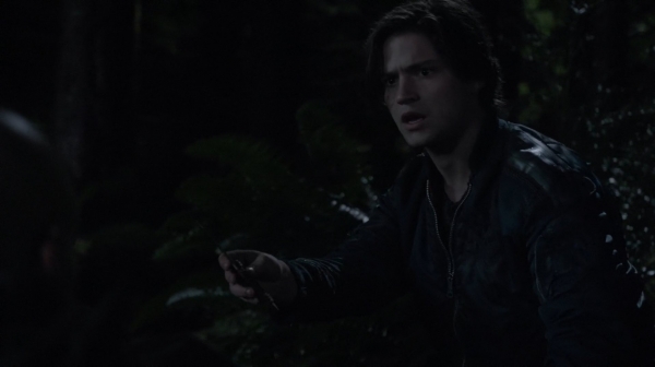 The 100 Season One Episode Nine Unity Day-947
