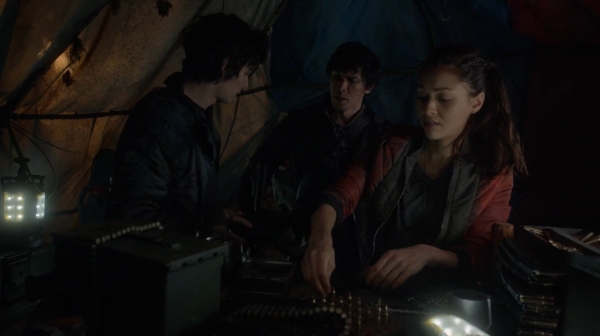 The 100 Season One Episode Nine Unity Day-615
