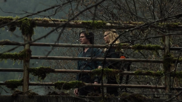 The 100 Season One Episode Nine Unity Day-423
