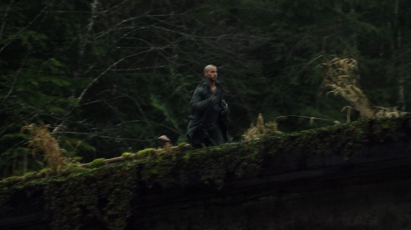 The 100 Season One Episode Nine Unity Day-420
