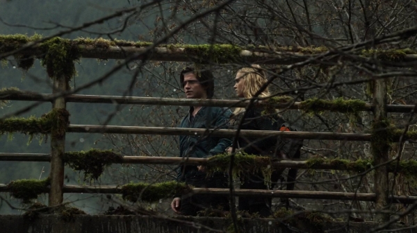 The 100 Season One Episode Nine Unity Day-404
