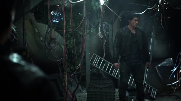 The 100 Season Two Episode Two Inclement Weather-2235
