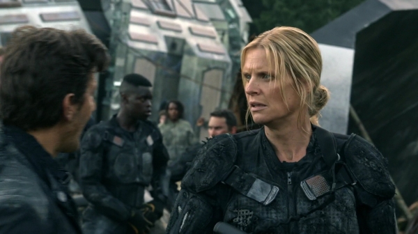 The 100 Season Two Episode Two Inclement Weather-2089
