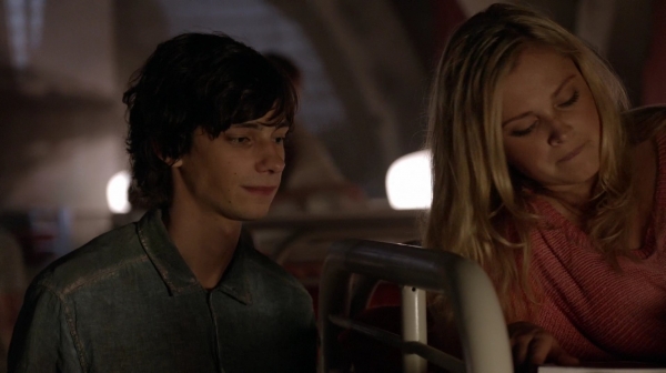 The 100 Season Two Episode Two Inclement Weather-2035
