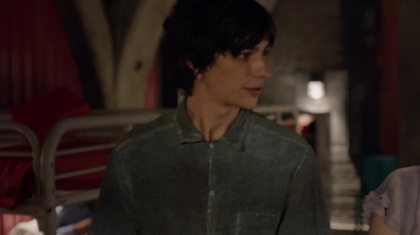 The 100 Season Two Episode Two Inclement Weather-2002
