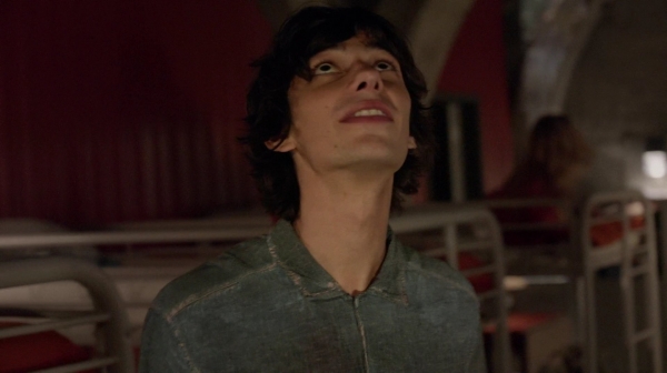 The 100 Season Two Episode Two Inclement Weather-2000
