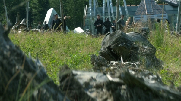 The 100 Season Two Episode Two Inclement Weather-1507
