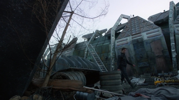 The 100 Season Two Episode Two Inclement Weather-1341
