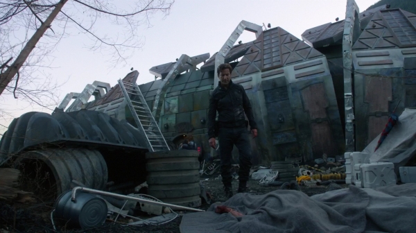 The 100 Season Two Episode Two Inclement Weather-1333

